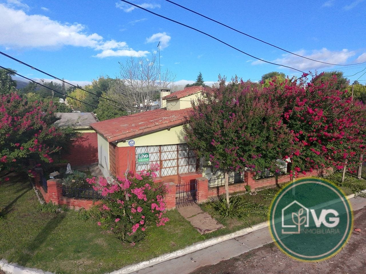 ¡¡¡ OPORTUNIDAD EN VILLA GIARDINO !!! Casa con departamento, sobre Ruta 38